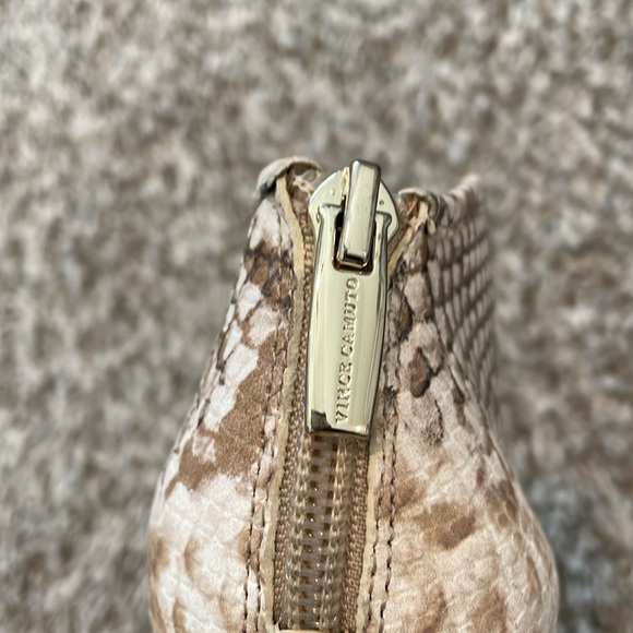 Vince Camuto, Snakeskin Peep Toe Bootie size 5.5 - Picture 10 of 11